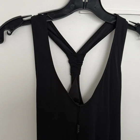 SHAN Elegant Black Garment - Picture 3 of 4